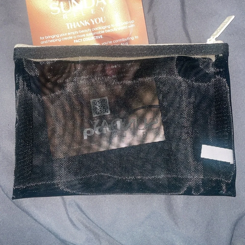 Sunday Riley makeup bag - Picture 2 of 6